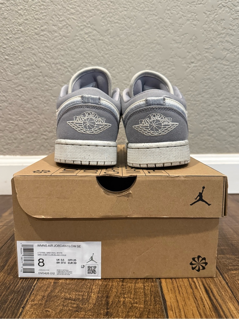 Air Jordan 1 Low SE